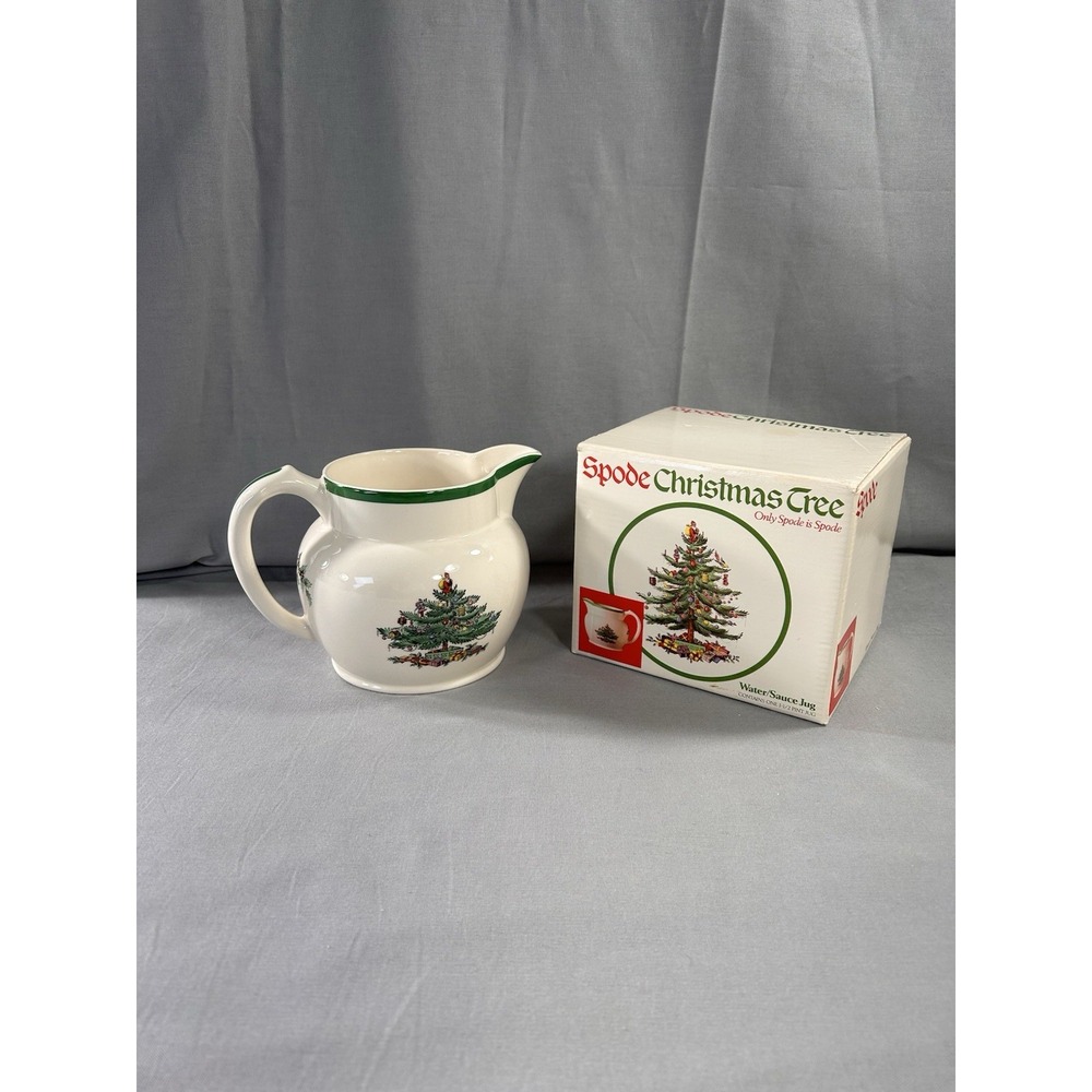 Spode Christmas Tree S3324 water or sauce jug 1 1/2 Pint Holiday Table England